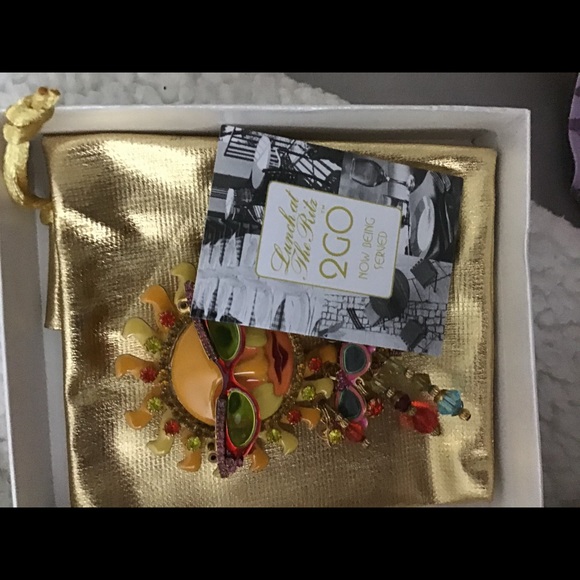 Lunch at the Ritz - Picture 3 of 5